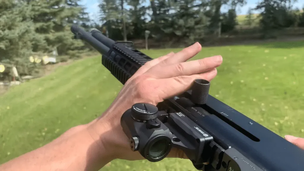 Benelli M4 Tactical side view
