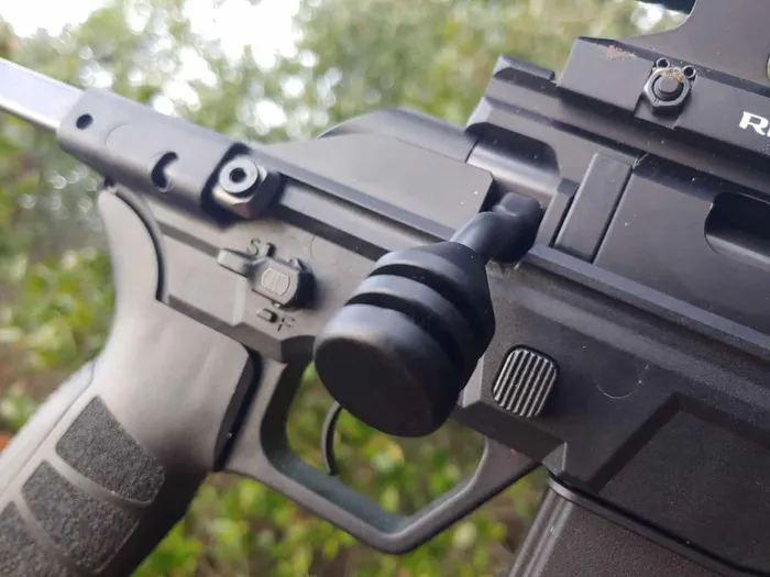 Cz 600 trail bolt