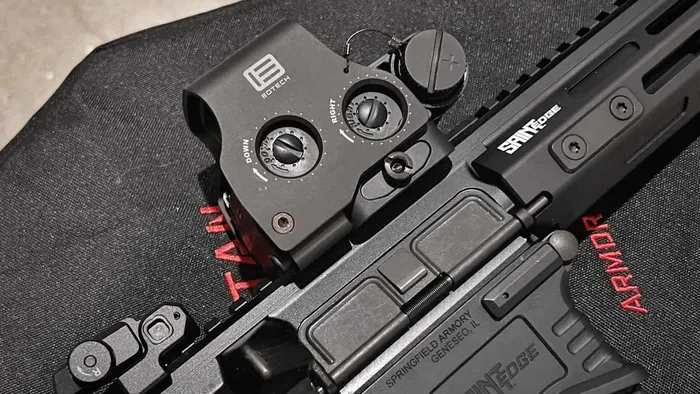 EOTech EXPS3 mounted on Springfield Armory Saint Edge