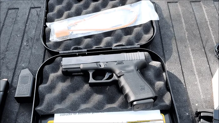 Glock 19