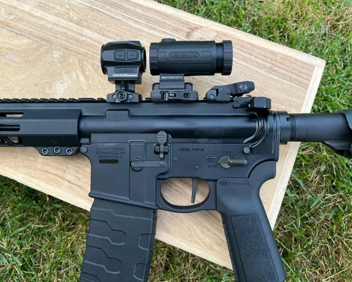 Holosun SCRS mounted on smith wesson volunteer xv pro