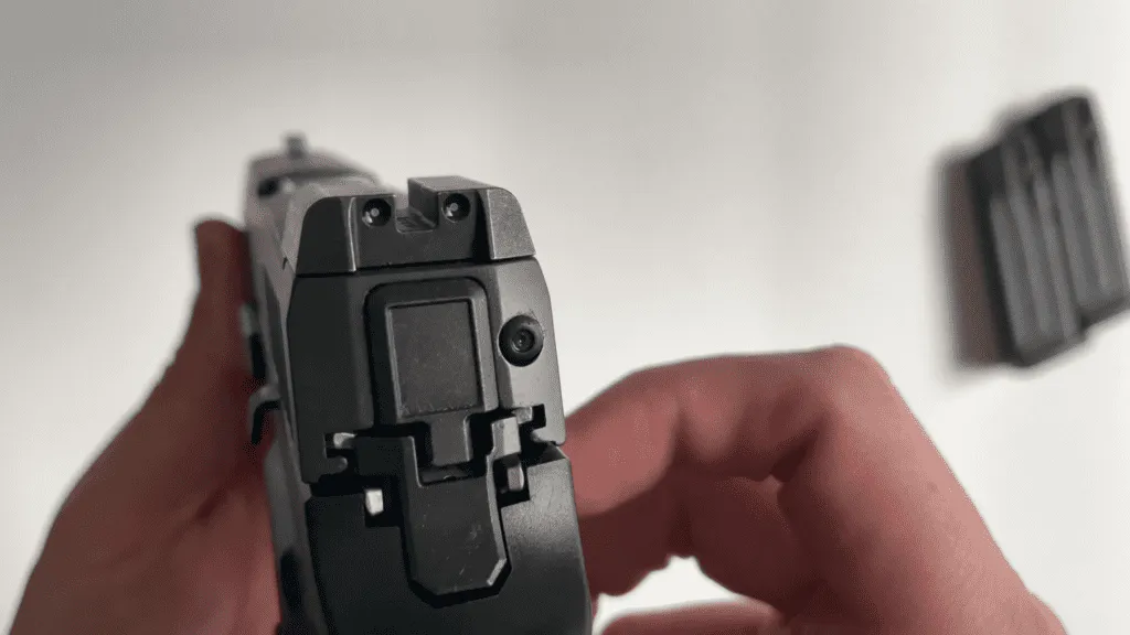 Sig Sauer P320 X-Compact (3)