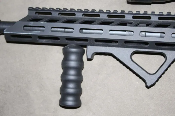 anderson am15 review vertical foregrip