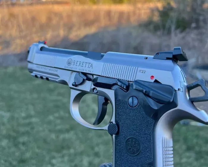 beretta 92x side view with trigger and grip