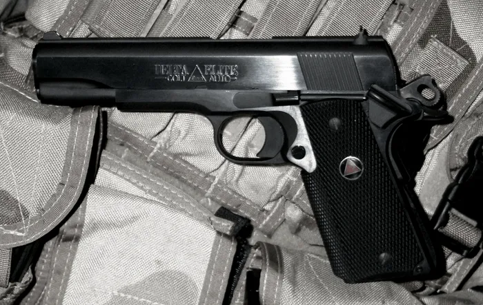 Best 10mm Pistols In 2023 preview image