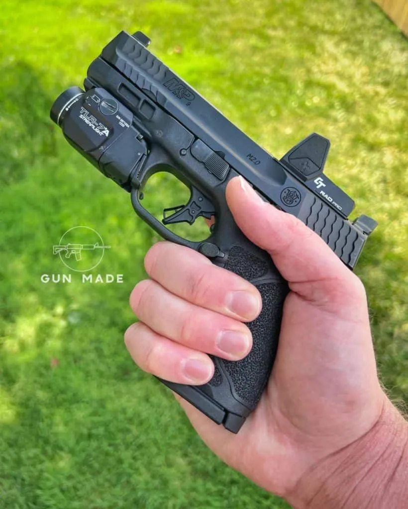 Full size compact handgun