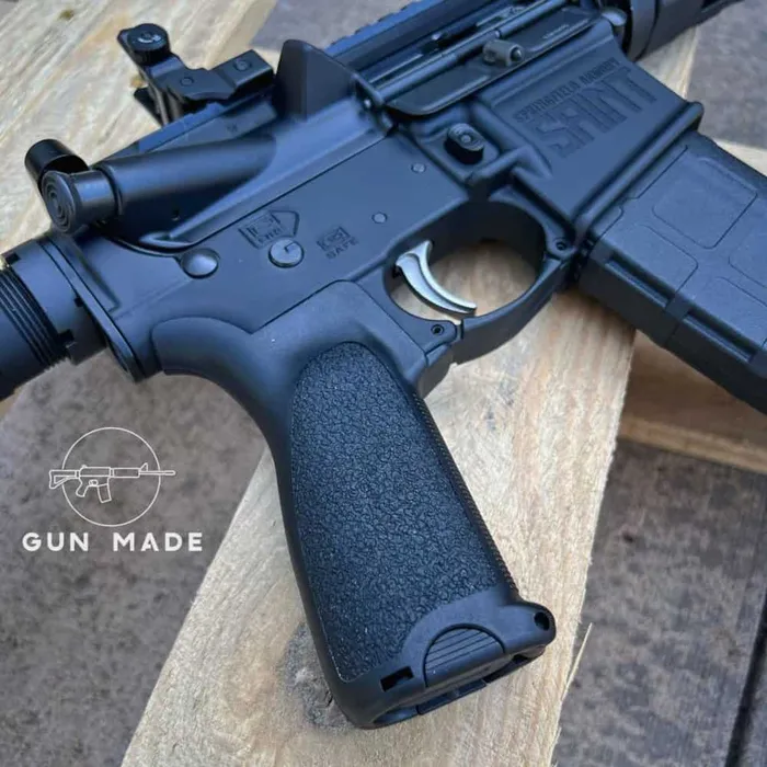 Springfield Armory Saint