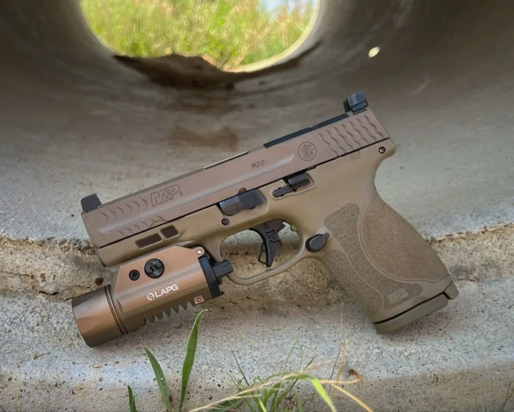 lapg sliderail xwl weapon light mounted on smith wesson mp9 m2.0