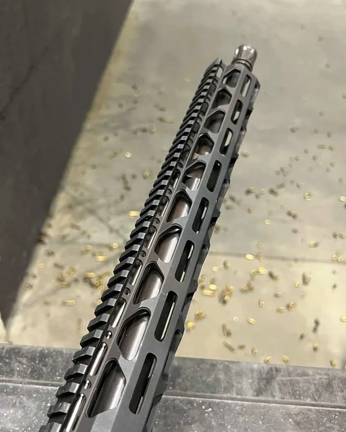 radical firearms ar-15 barrel handguard rail