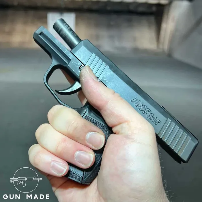 sig sauer p365 sas hands on