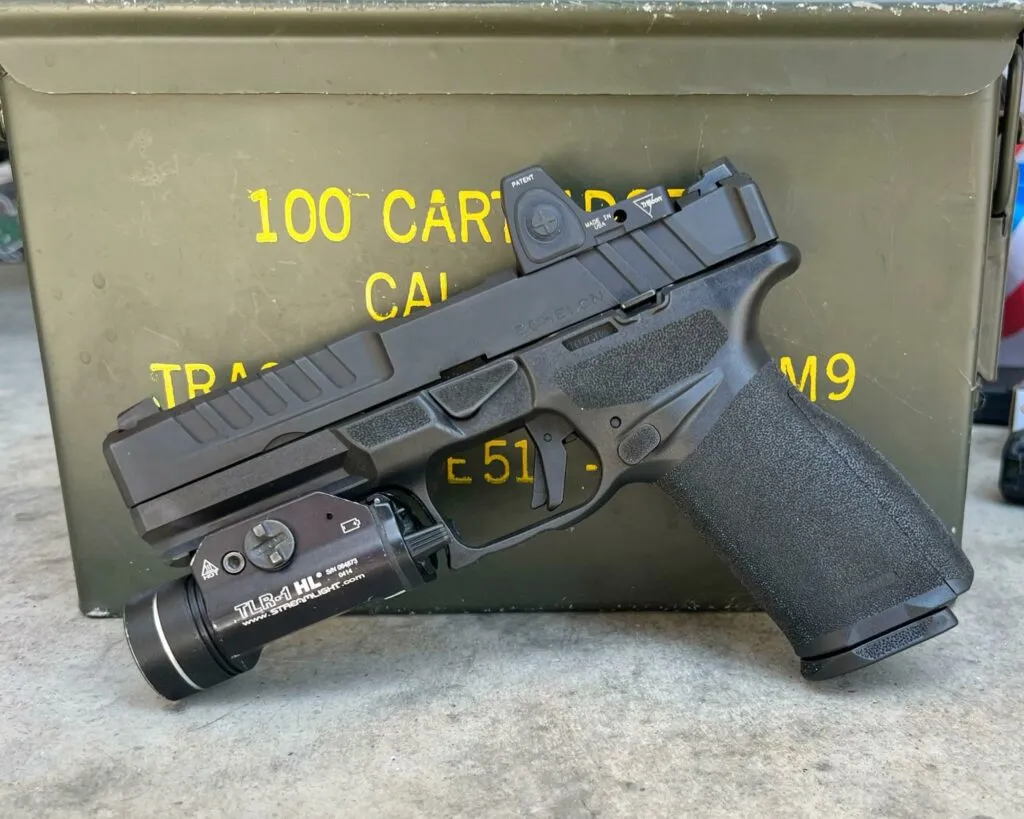 springfield armory echelon with tlr1 hl weapon light