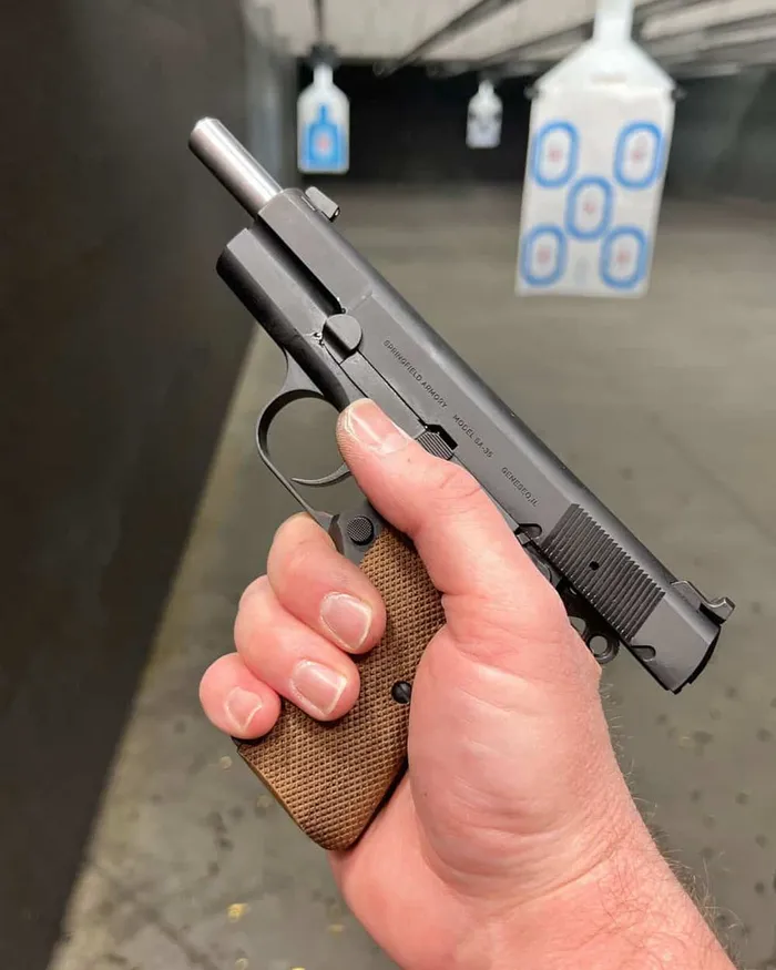 springfield sa-35 review hands on overall feel