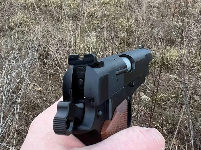 springfield sa-35 review sighted in
