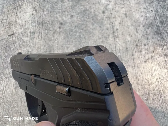 ruger lcp ii Serrations on the rear sights