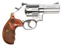 Smith & Wesson Model 686 Plus Deluxe .357 Magnum, 3" Stainless Steel Barrel, 7-Round Cylinder, Textured Wood Grip Revolver