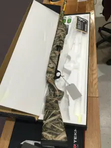 Browning BPS 12 Gauge, 3.5" Chamber, 28" Barrel, Mossy Oak Shadow Grass Blades Camouflage, Synthetic Composite Stock