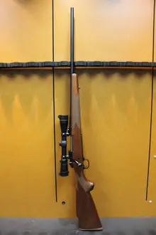 WINCHESTER 70 XTR SPORTER MAGNUM W/LEUPOLD